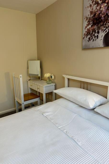 Stylish 2 Bedrooms Flat In A Quiet Cul-De-Sac Area, Near Sheffield City Centre With Free Parking Zewnętrze zdjęcie