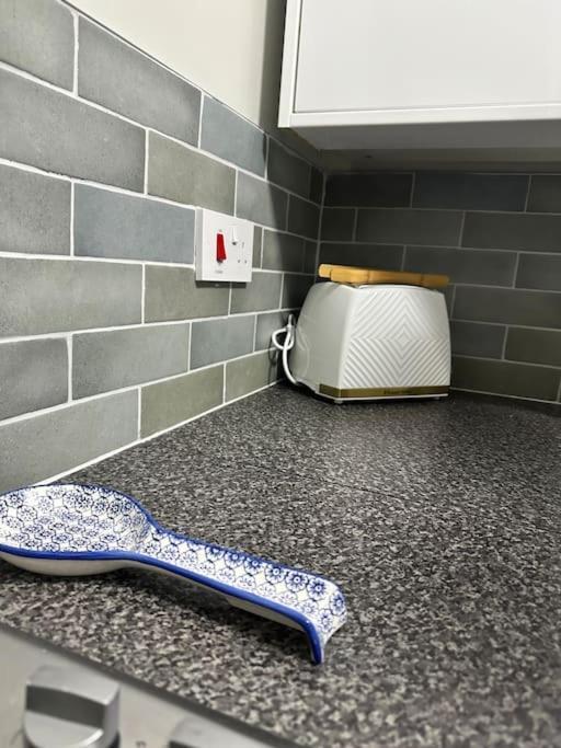 Stylish 2 Bedrooms Flat In A Quiet Cul-De-Sac Area, Near Sheffield City Centre With Free Parking Zewnętrze zdjęcie